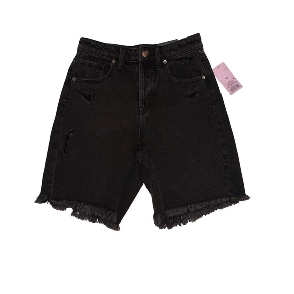 Wild Fable Women’s High-Rise Bermuda Black Wash Distressed Raw Hem Shorts - Picture 14 of 16